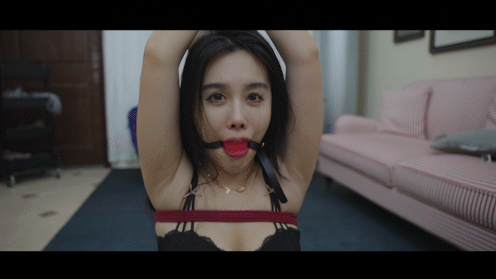 YT2955 两个同龄人