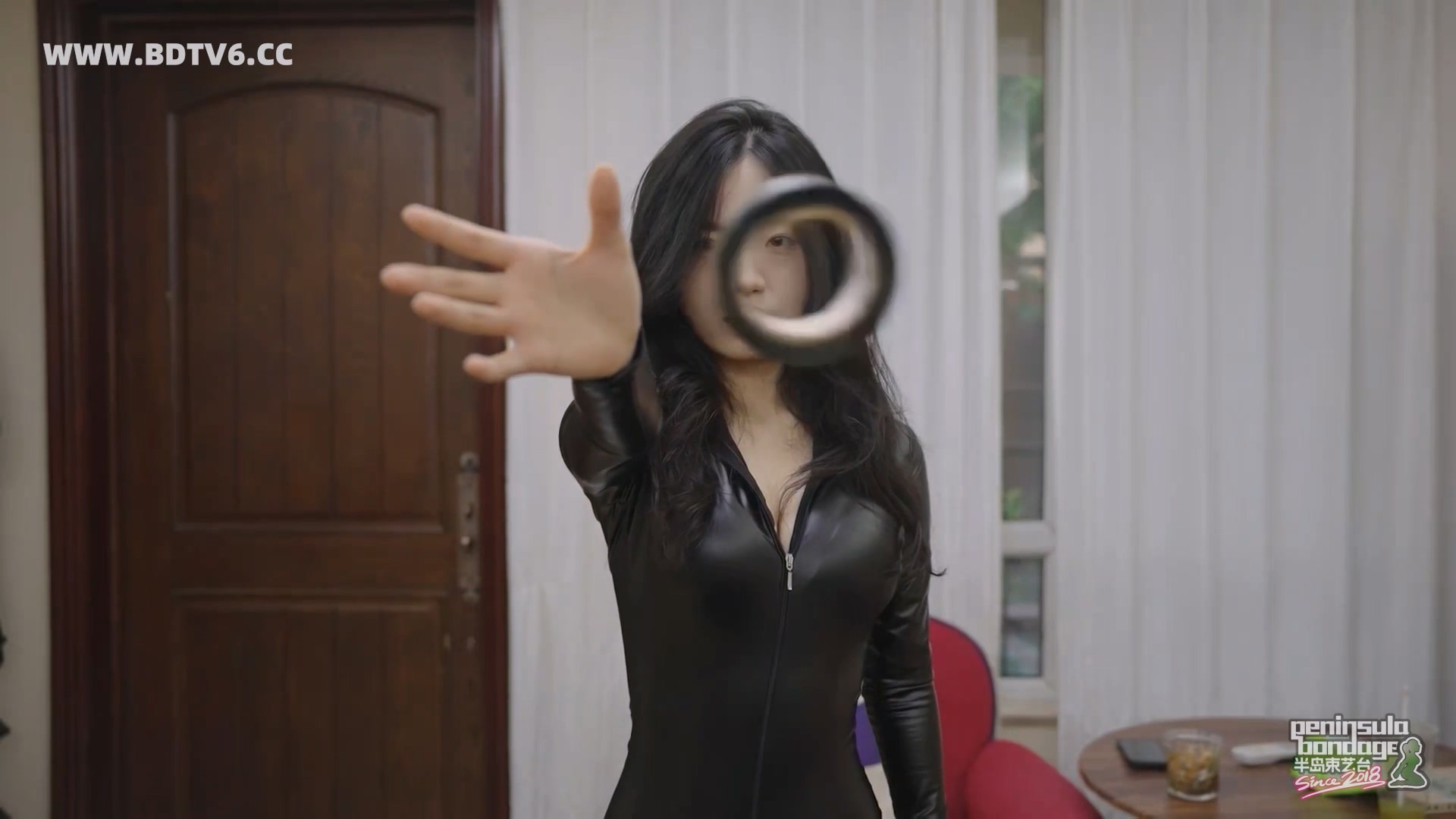 YT2978 ★天下武功,唯缚不破.mp4_20251011_020730.399.jpg