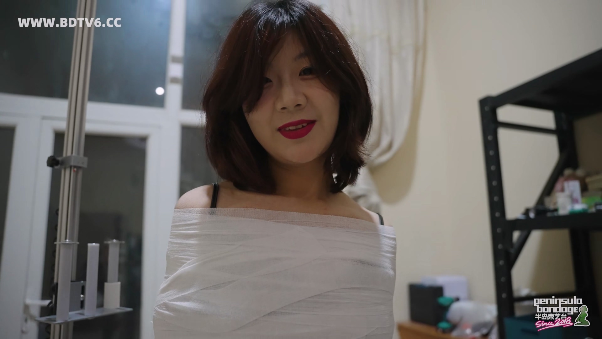 YT2999 全球首款人用木乃伊制造机测评.mp4_20251026_052933.882.jpg