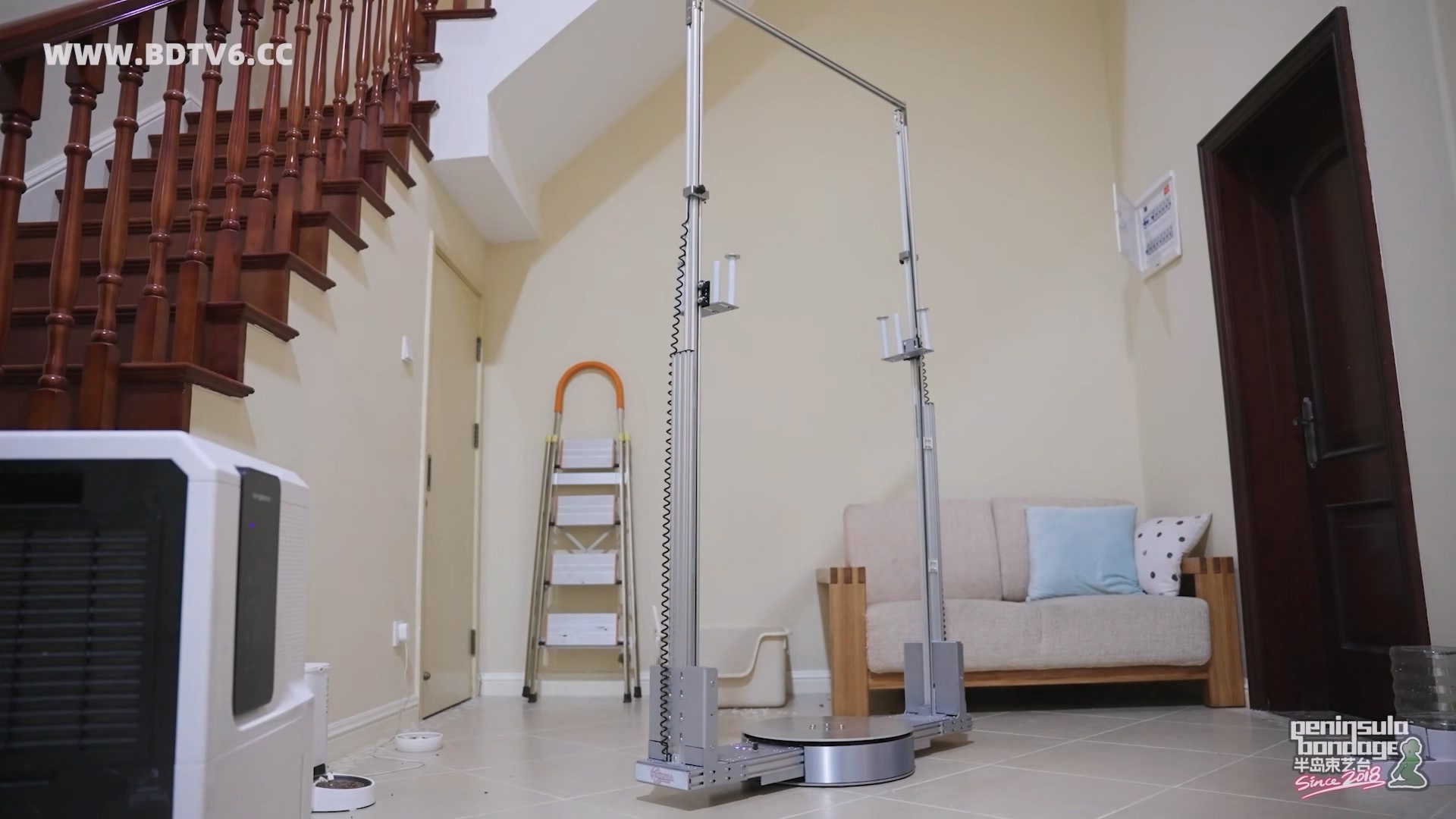 YT2996 来自2225年的问候.mp4_20251031_235650.682.jpg