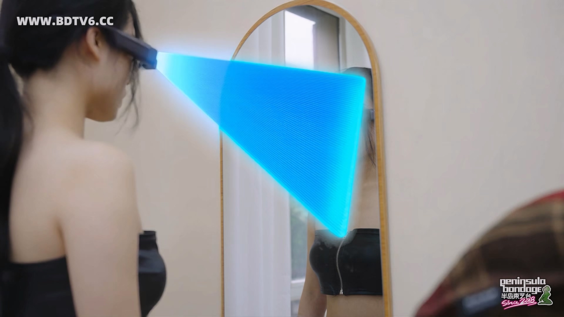 YT2996 来自2225年的问候.mp4_20251031_235757.102.jpg