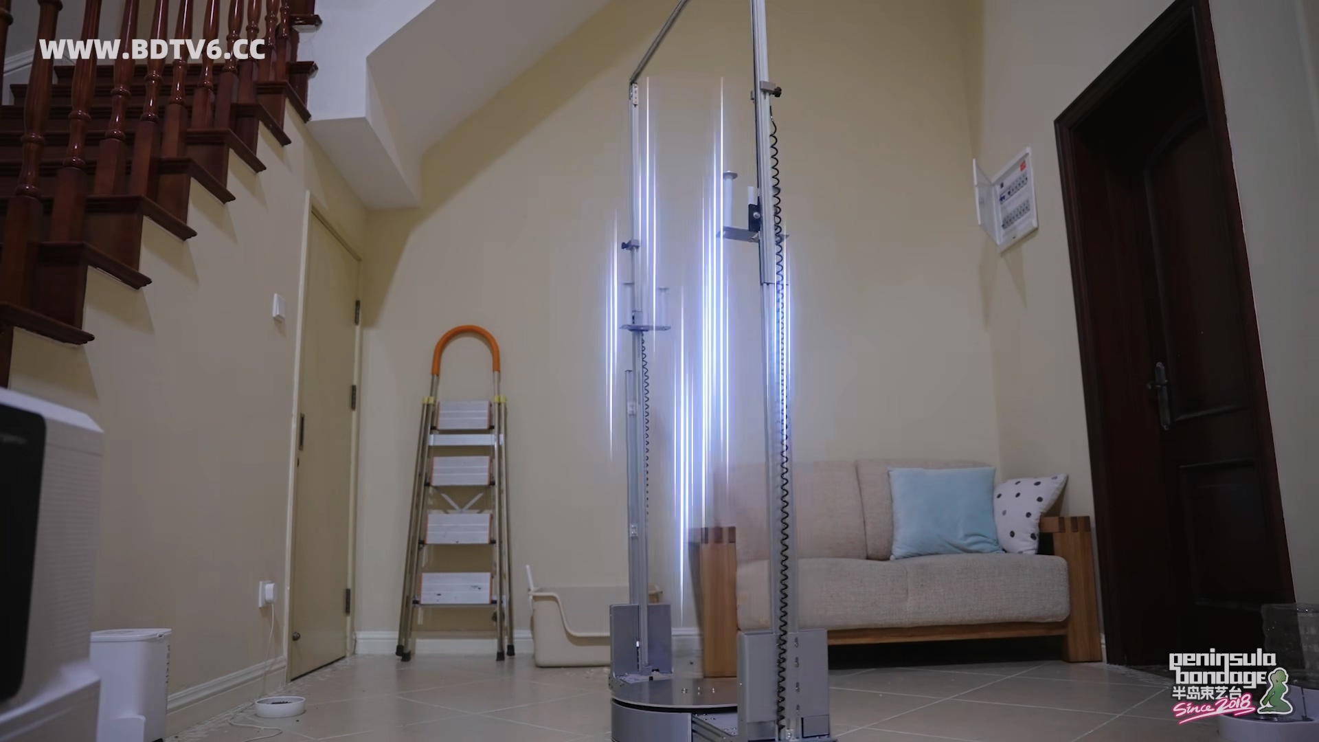 YT2996 来自2225年的问候.mp4_20251031_235959.382.jpg