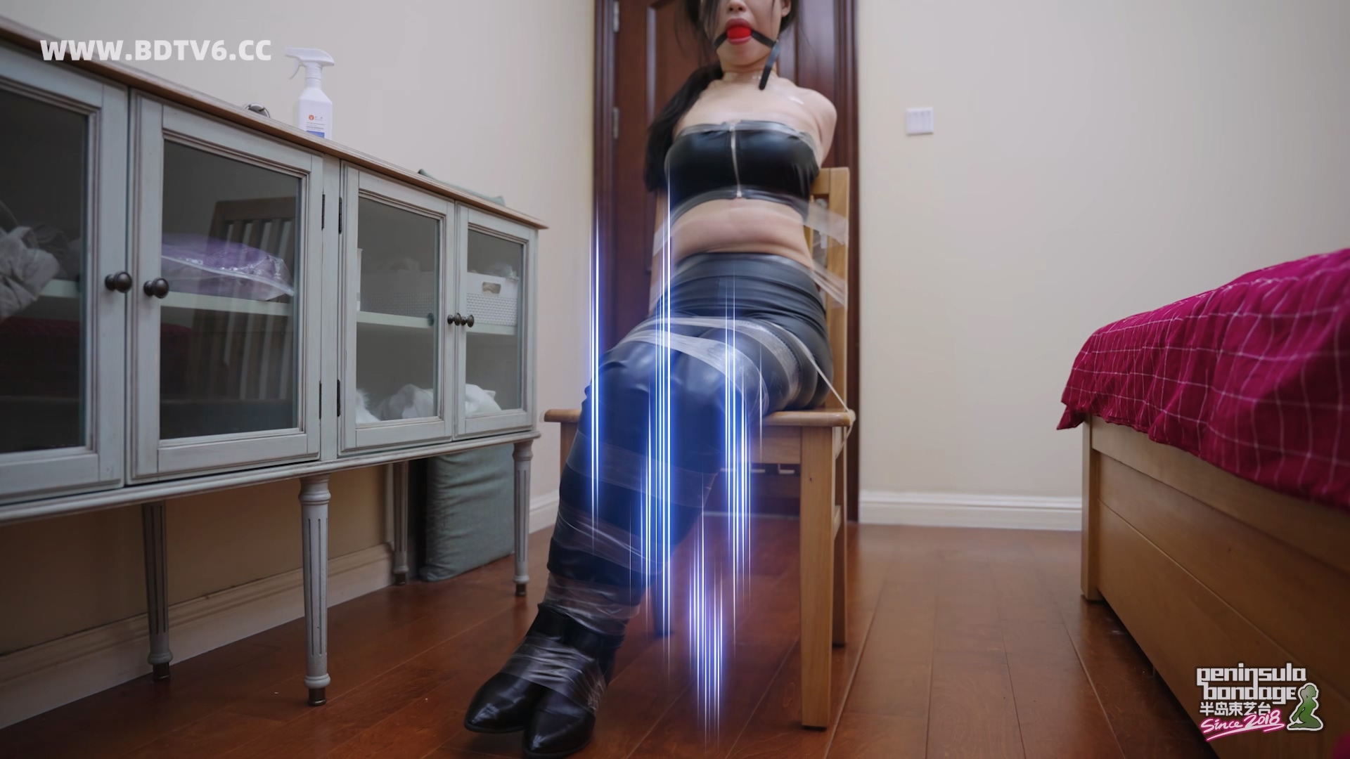 YT2996 来自2225年的问候.mp4_20251101_000011.712.jpg