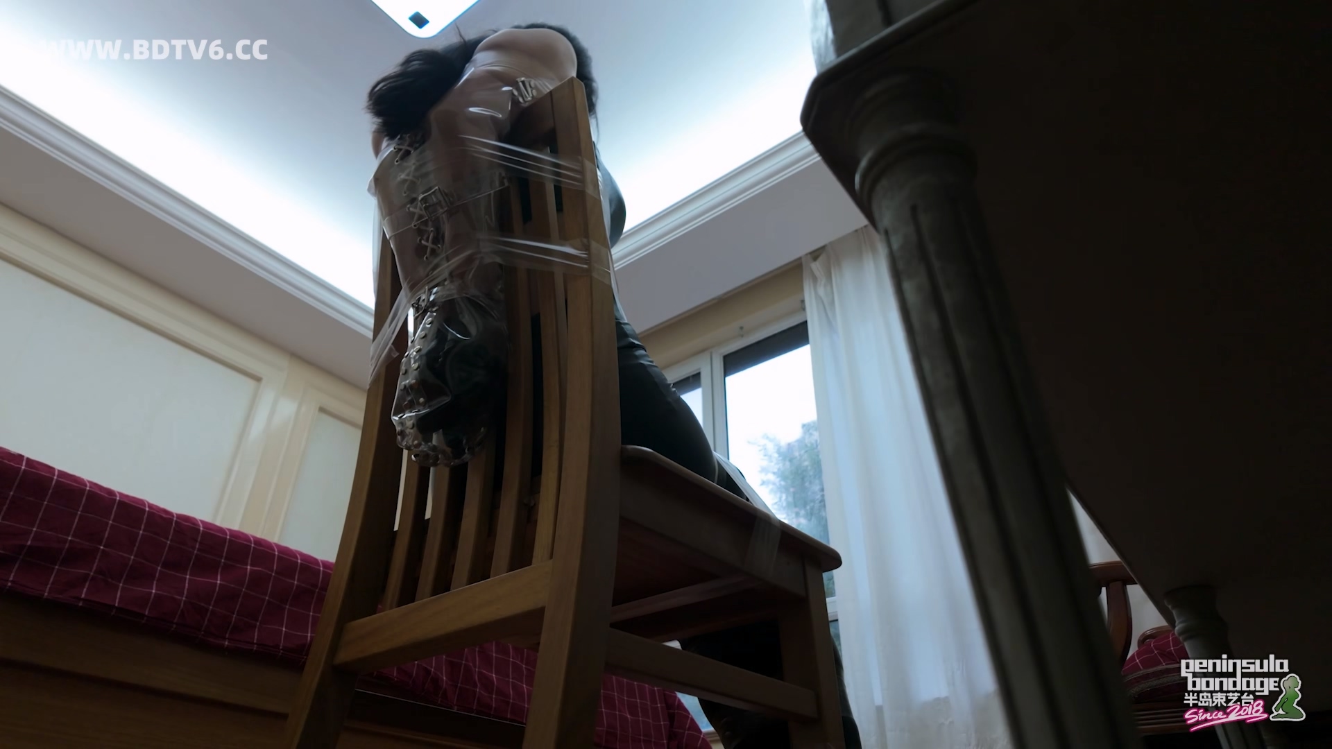 YT2996 来自2225年的问候.mp4_20251101_000029.862.jpg