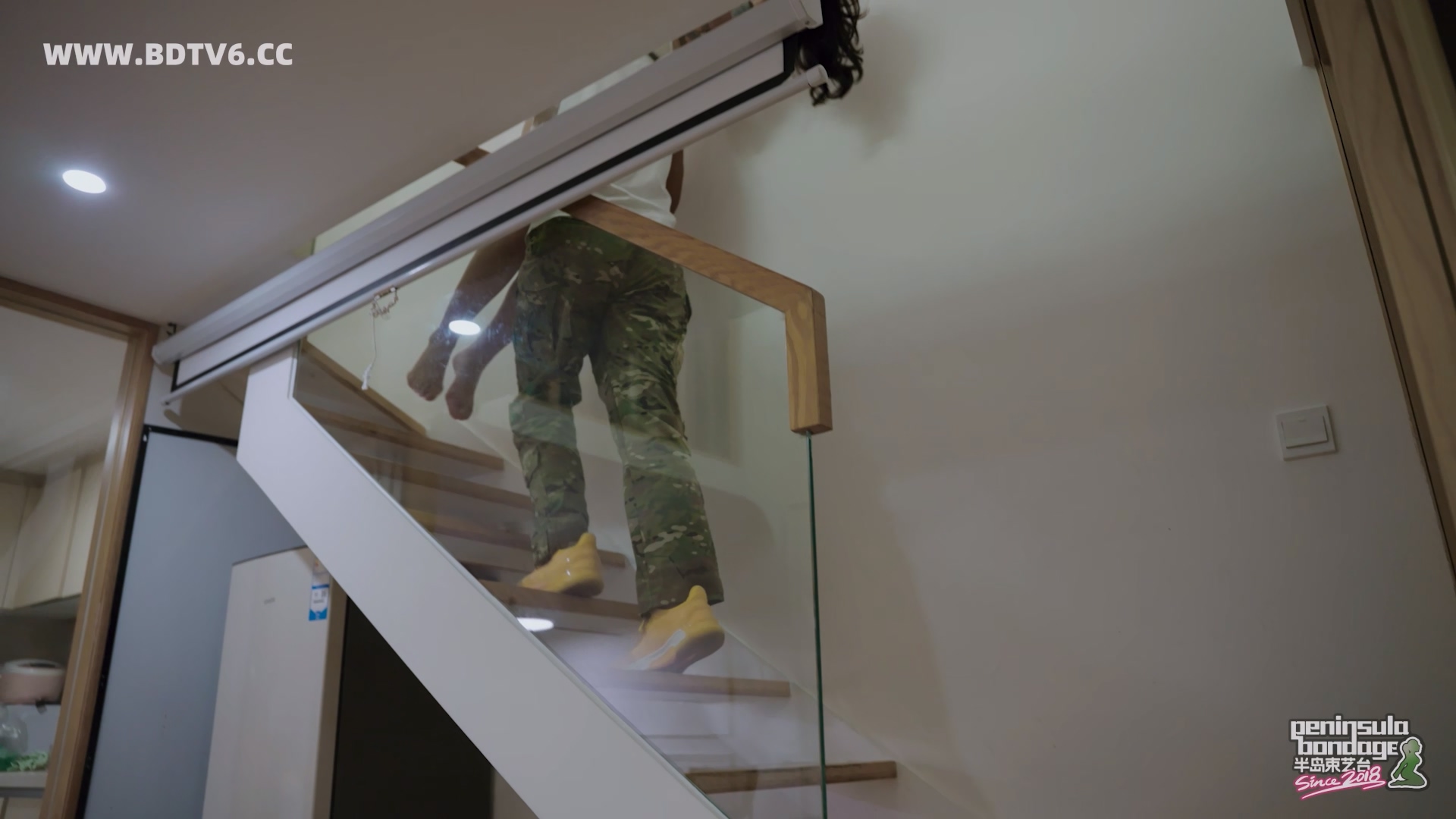 YT3014 随机绑架.mp4_20251119_005102.828.jpg