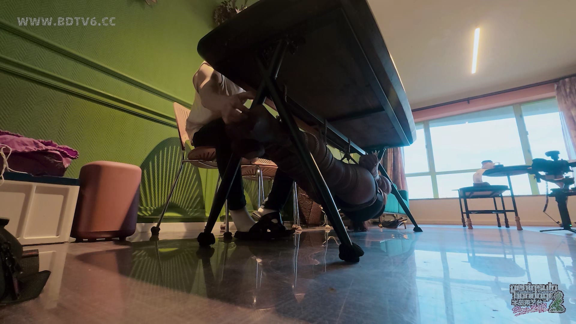 YT3017 办公桌的正确用法.mp4_20251123_212906.244.jpg