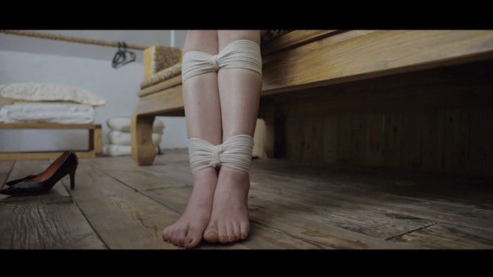 YT3028 龙椅不好坐