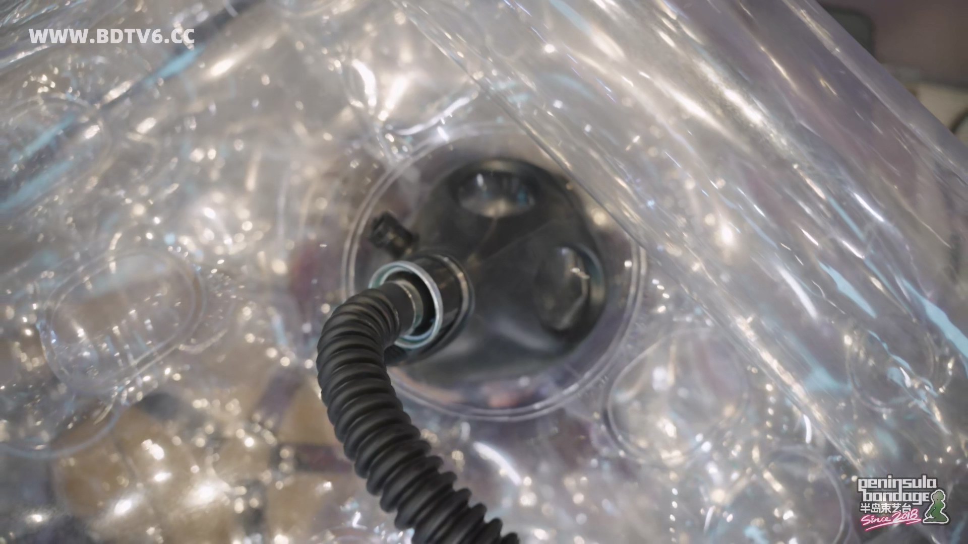 YT3036 ★感官于市:空气的游戏.mp4_20251209_210118.374.jpg