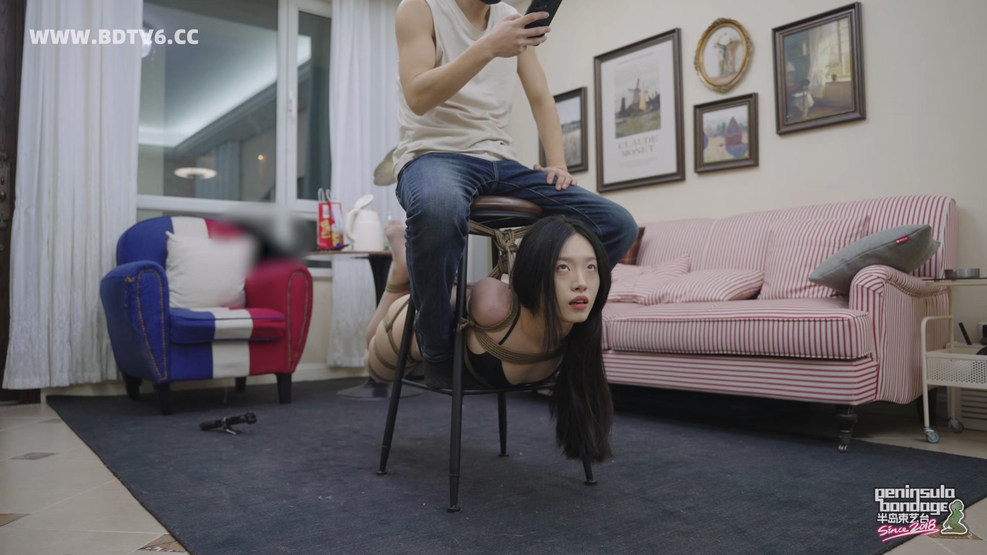 YT3050 新款高脚凳.mp4_20251224_015151.015.jpg