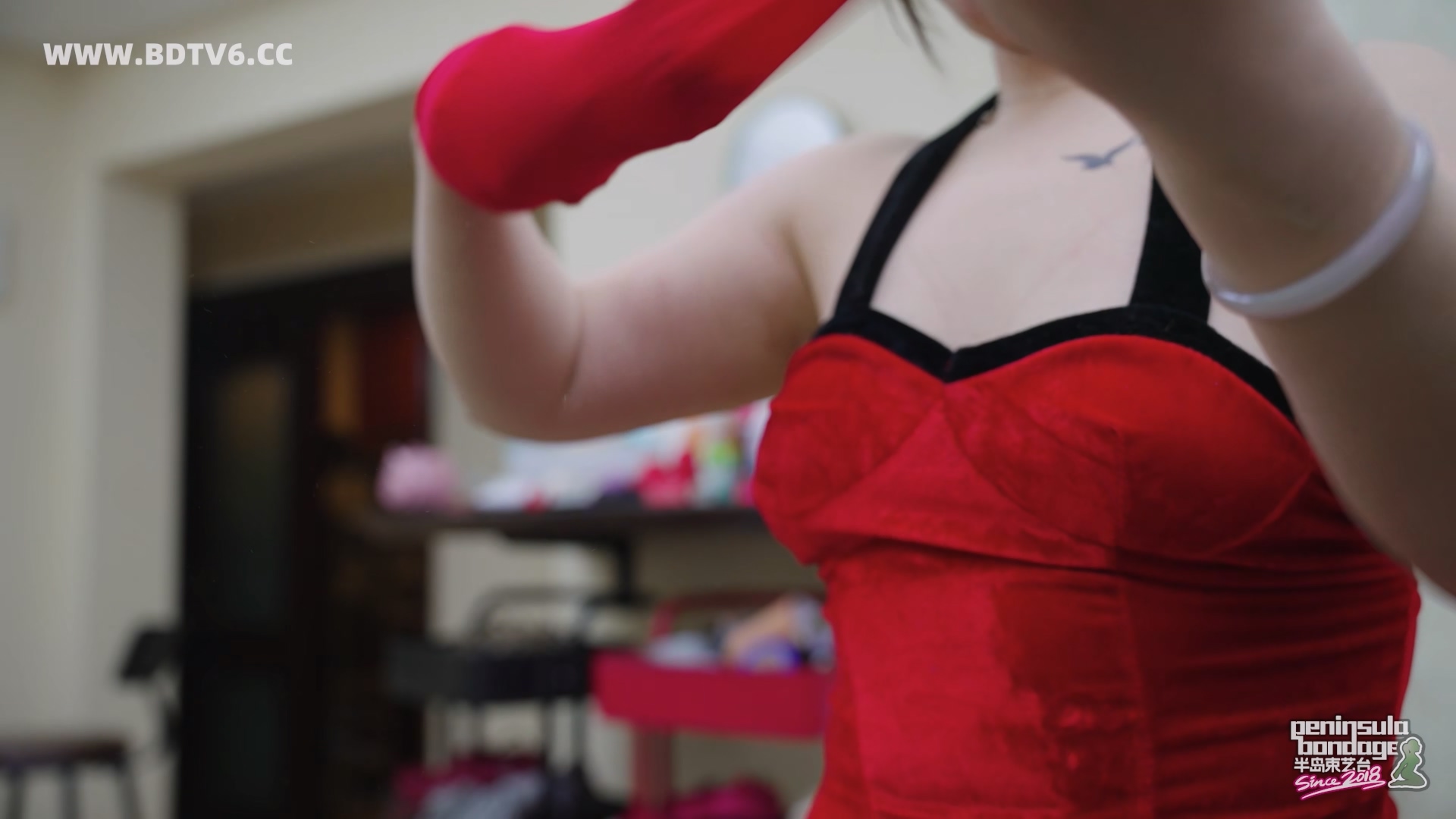 YT3051 ★圣诞女人.mp4_20251225_022424.437.jpg